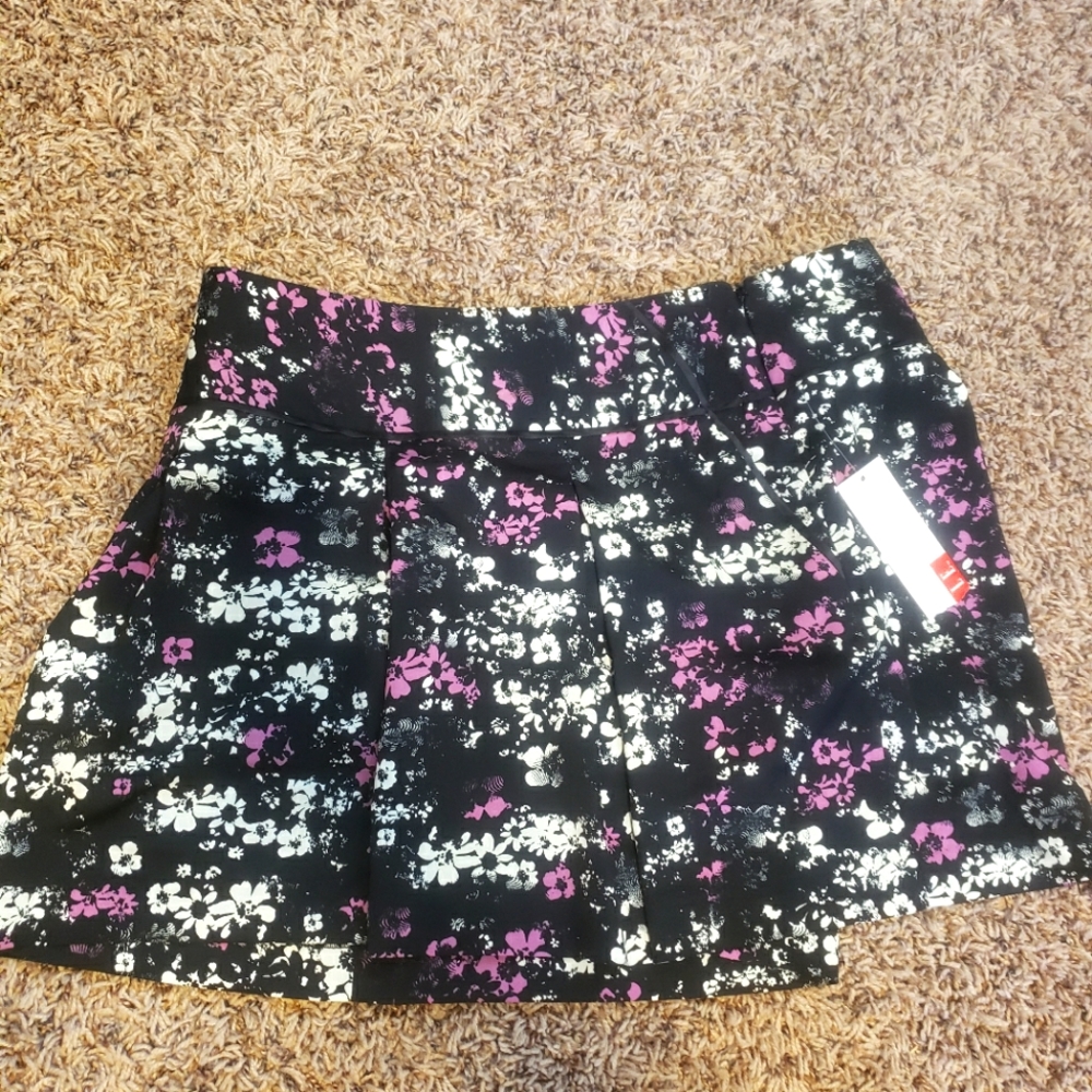 Floral Shorts/Skort